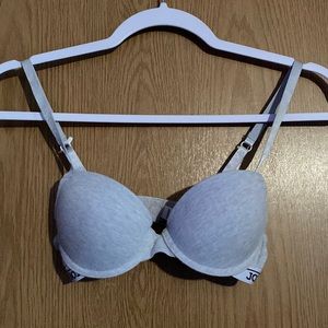 Size 34 a bra from Joe boxer!